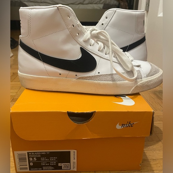 Nike Shoes - Women’s size 9.5 Men’s size 8